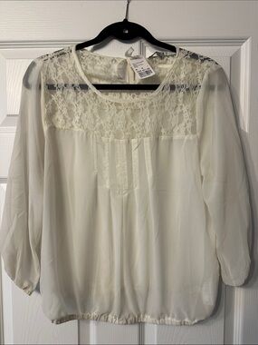 Forever 21 Ivory Lace Yoke Blouse
